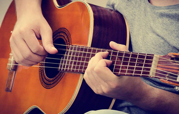 Presentación Musical Divertimento en guitarra clásica  