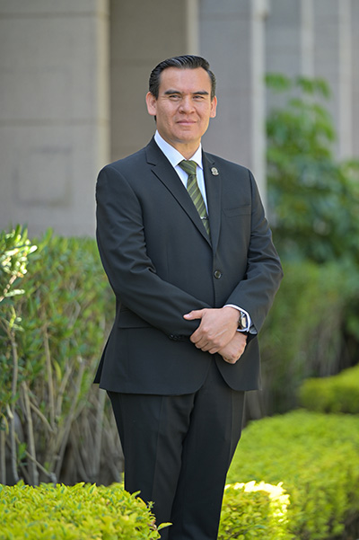 Dr. Rafael Carrera - Graduación 81 - UDLAP