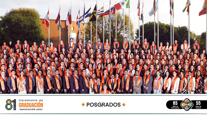 Fotos de generación Posgrados - Graduación 81