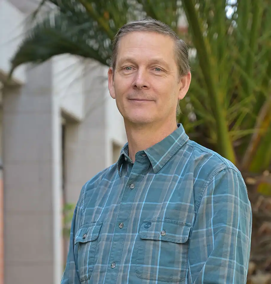 Nuestros investigadores Ramsay  Paul Michael