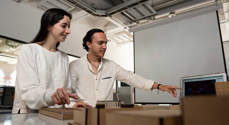 Imagenenes slider de cada licenciatura