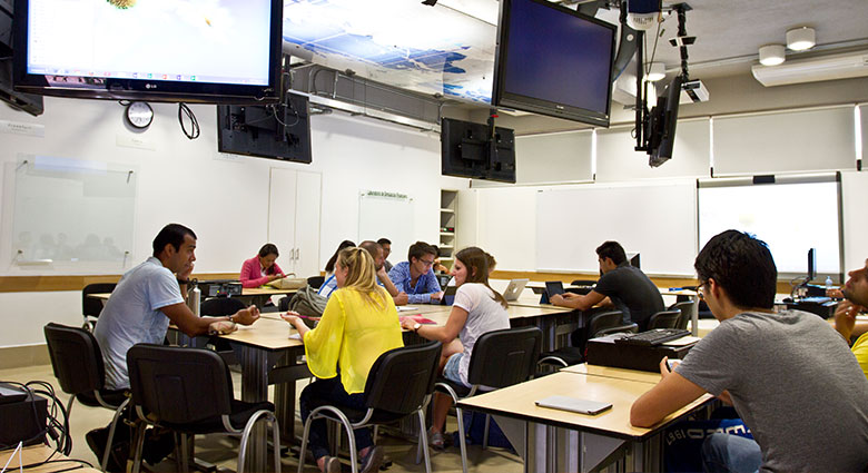 Imagenenes slider de cada licenciatura