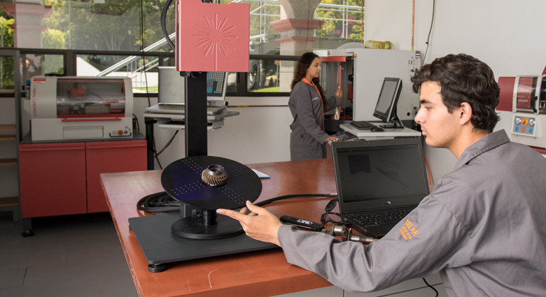 Imagenenes slider de cada licenciatura