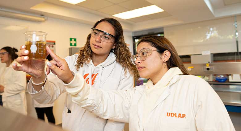 Imagenenes slider de cada licenciatura