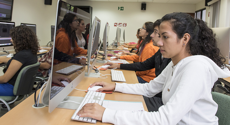 Imagenenes slider de cada licenciatura