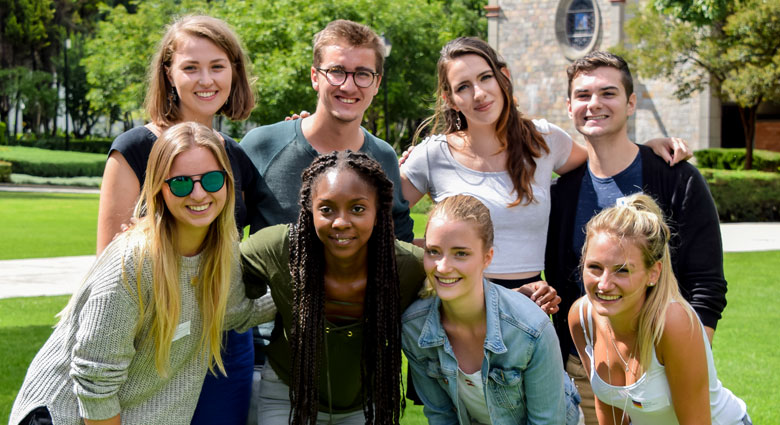 Imagenenes slider de cada licenciatura