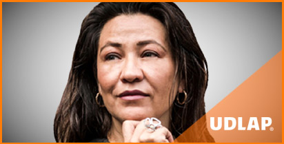 ALICIA GABRIELA SILVA VILLANUEVA, EGRESADA DE LA LICENCIATURA EN ARQUITECTURA DE INTERIORES, GENERACIÓN 1995. 