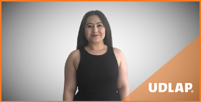 ANA KAREN SOLARES BAÑOS, EGRESADA DE LA LICENCIATURA EN IDIOMAS, GENERACIÓN 2016.