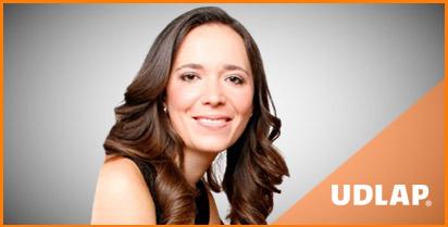 ASTRID GONZÁLEZ RÁBADE, EGRESADA DE LA LICENCIATURA EN FÍSICA, GENERACIÓN 2003. 