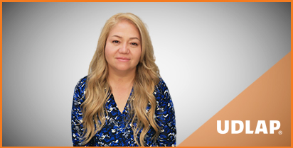 CLAUDIA GUADALUPE FARÍAS NEGRETTI, EGRESADA DE LA LICENCIATURA EN SISTEMAS COMPUTACIONALES, GENERACIÓN 1992