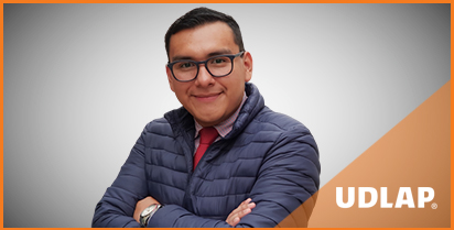 RAMIRO ALBERTO ZALETA URBANO, EGRESADO DE LA LICENCIATURA EN IDIOMAS, GENERACIÓN 2014.