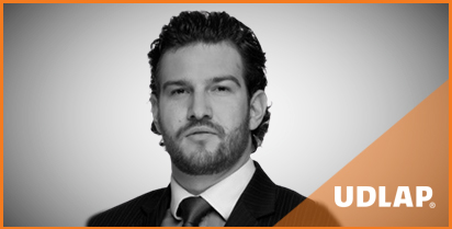 THIERRY ARYS RUIZ, EGRESADO DE LA LICENCIATURA EN ADMINISTRACIÓN DE NEGOCIOS INTERNACIONALES, GENERACIÓN 2009.